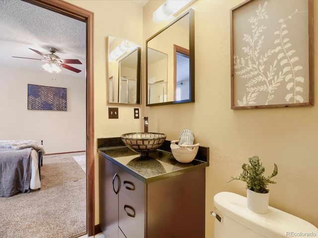 1472 S Laredo Way, Aurora, CO 80017