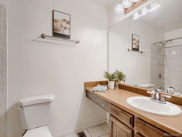 1472 S Laredo Way, Aurora, CO 80017