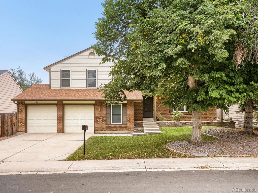 1472 S Laredo Way, Aurora, CO 80017