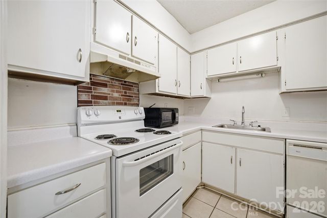 7984 Shady Oak Trail 189, Charlotte, NC 28210