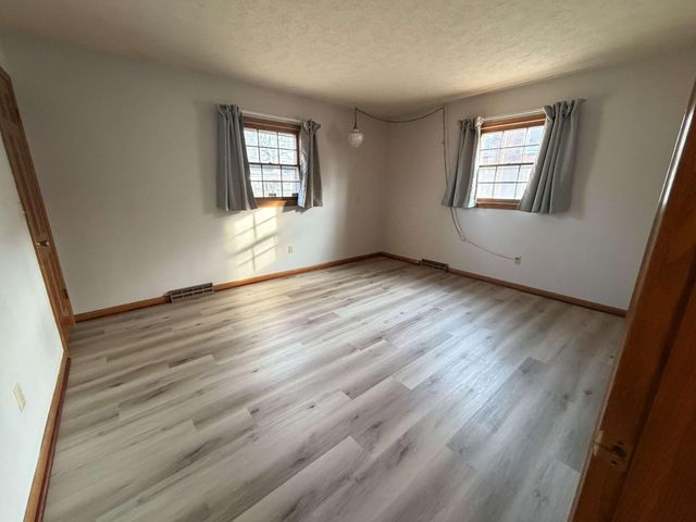 3442 S Pinehurst Court, Springfield, MO 65807