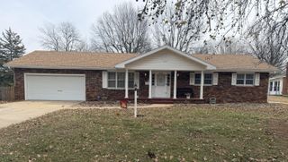 3442 S Pinehurst Court, Springfield, MO 65807
