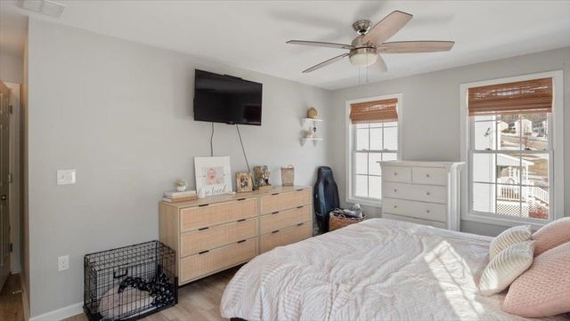 6 Bear Path Lane, Hudson, NH 03051