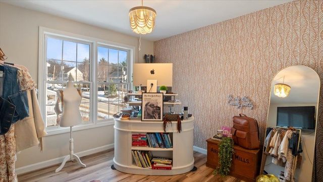 6 Bear Path Lane, Hudson, NH 03051