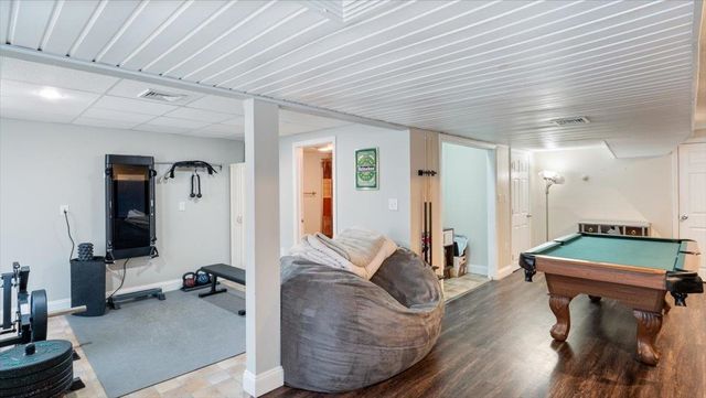 6 Bear Path Lane, Hudson, NH 03051