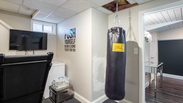 6 Bear Path Lane, Hudson, NH 03051