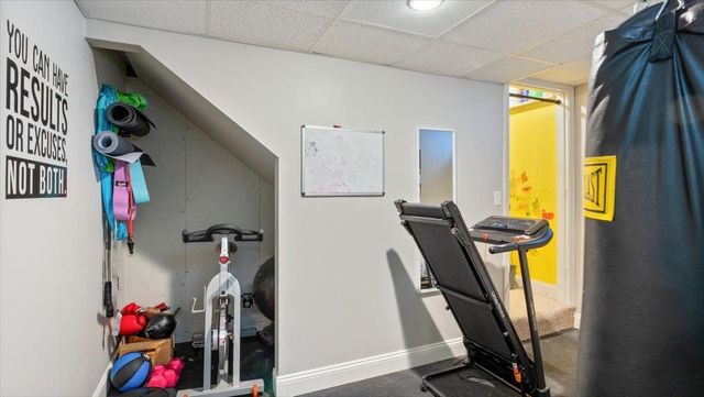 6 Bear Path Lane, Hudson, NH 03051