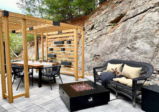 6 Bear Path Lane, Hudson, NH 03051