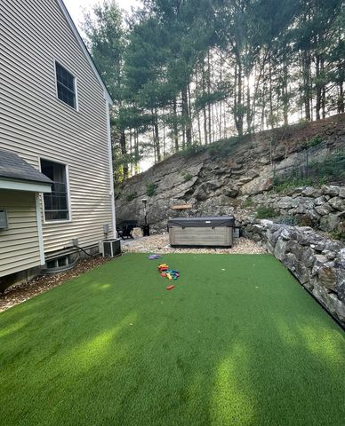 6 Bear Path Lane, Hudson, NH 03051