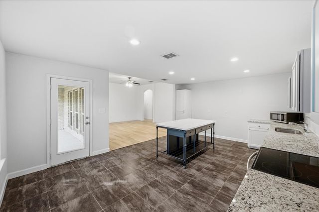 440 Pecan Drive, Aledo, TX 76008