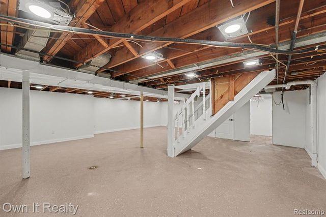 17743 W Outer Drive, Dearborn Heights, MI 48127