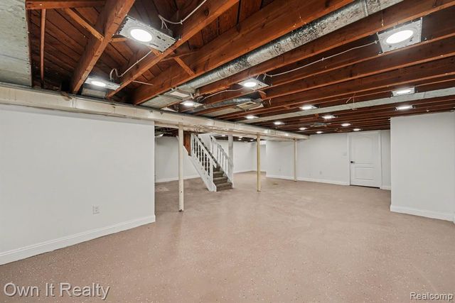 17743 W Outer Drive, Dearborn Heights, MI 48127