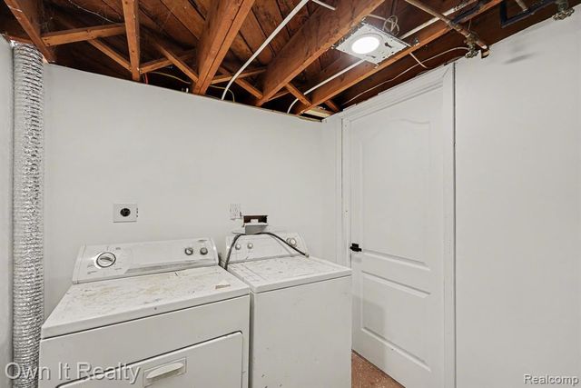 17743 W Outer Drive, Dearborn Heights, MI 48127