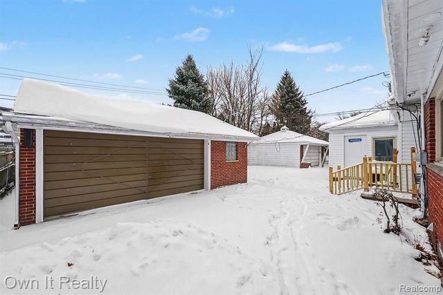 17743 W Outer Drive, Dearborn Heights, MI 48127