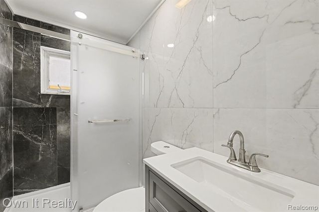 17743 W Outer Drive, Dearborn Heights, MI 48127