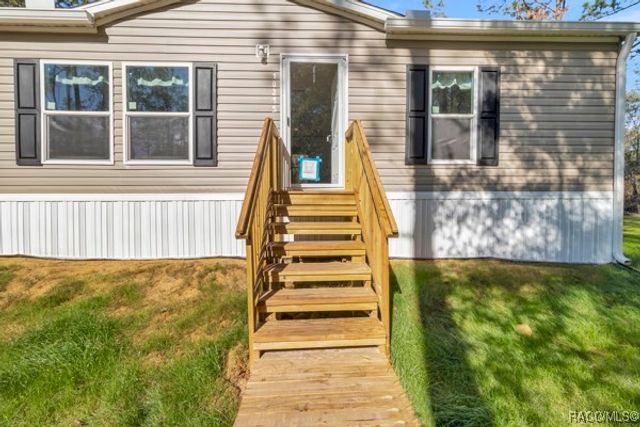 10215 W Ohio Drive, Crystal River, FL 34428