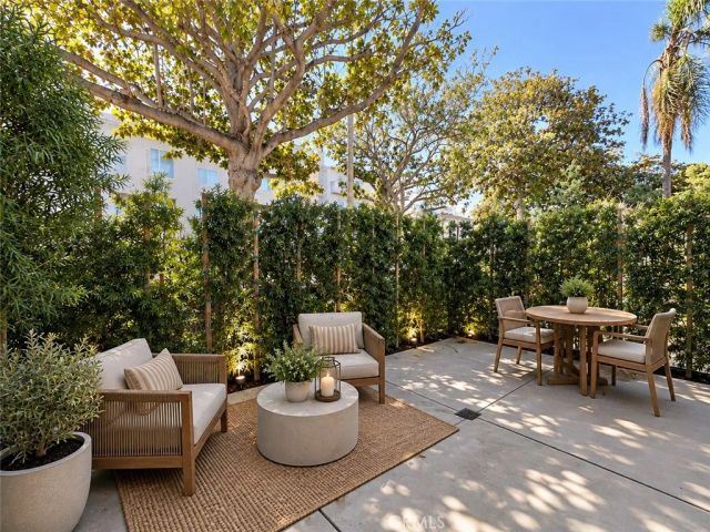 1540 S Beverly Drive 2, Los Angeles, CA 90035