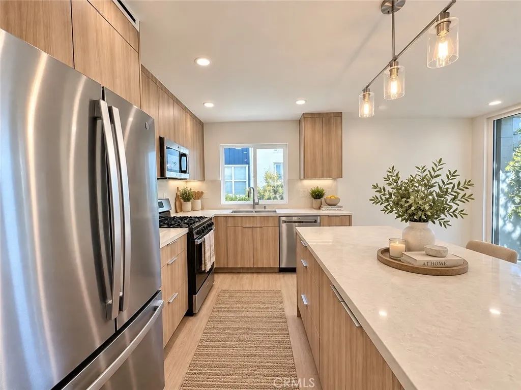 1540 S Beverly Drive 2, Los Angeles, CA 90035