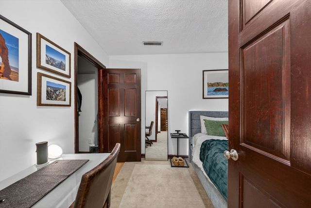 8 Wiget St 1, Boston, MA 02113