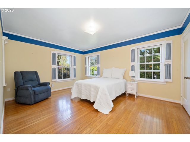 660 Sw EVANS St, Portland, OR 97219