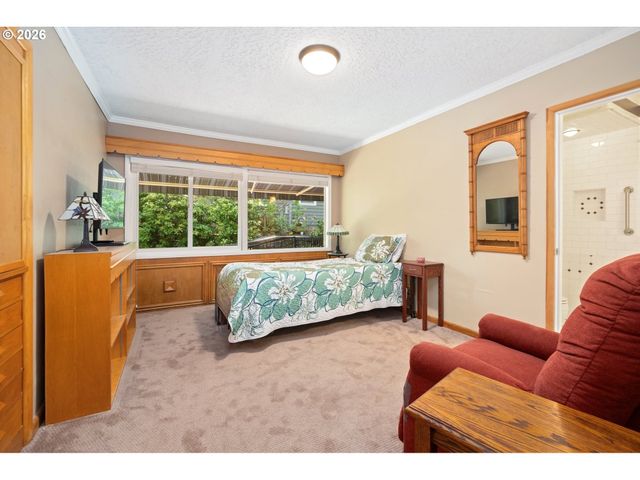 660 Sw EVANS St, Portland, OR 97219
