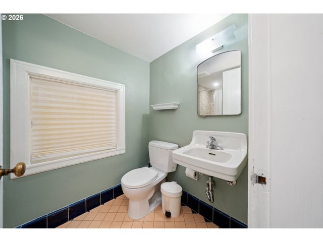 660 Sw EVANS St, Portland, OR 97219