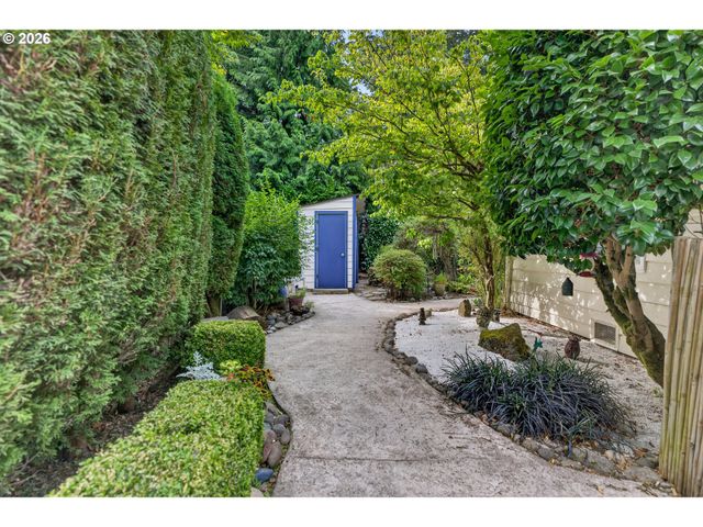 660 Sw EVANS St, Portland, OR 97219