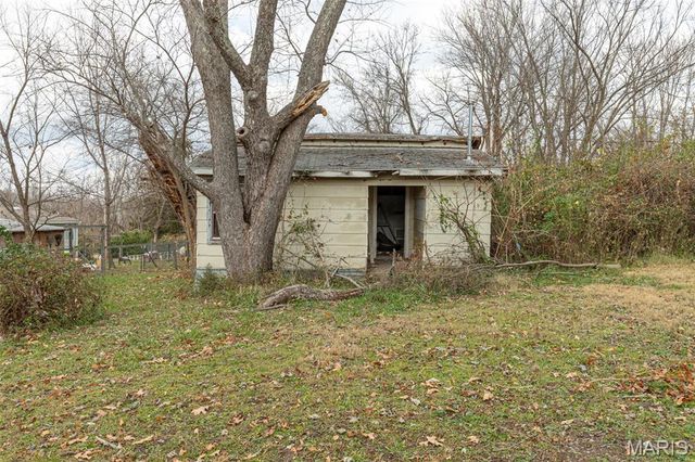 105 Ashwood Road, Crocker, MO 65452