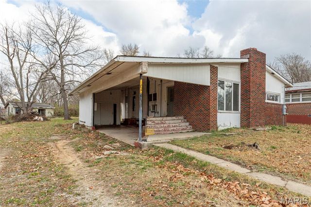 105 Ashwood Road, Crocker, MO 65452