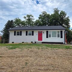 2633 N Cherry Street, Winston-salem, NC 27105