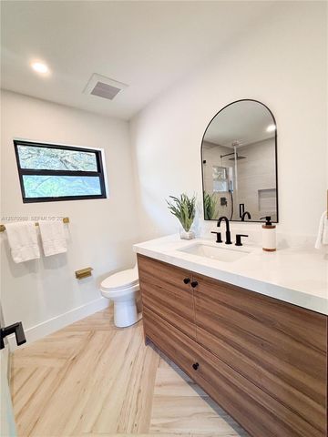 4310 Monserrate Street, Coral Gables, FL 33146