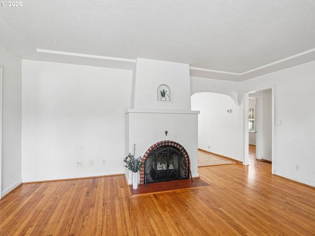 1035 Ne FORD St, Mc Minnville, OR 97128