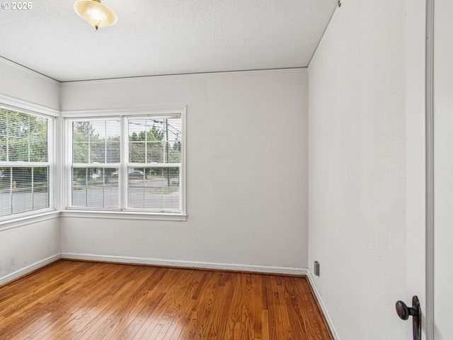 1035 Ne FORD St, Mc Minnville, OR 97128
