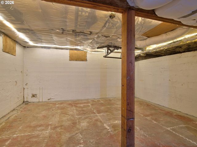 1035 Ne FORD St, Mc Minnville, OR 97128