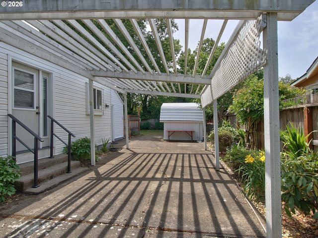 1035 Ne FORD St, Mc Minnville, OR 97128