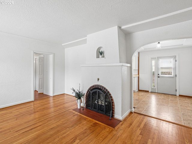 1035 Ne FORD St, Mc Minnville, OR 97128