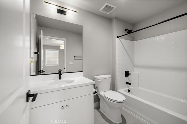 721 W Duarte Road B, Monrovia, CA 91016