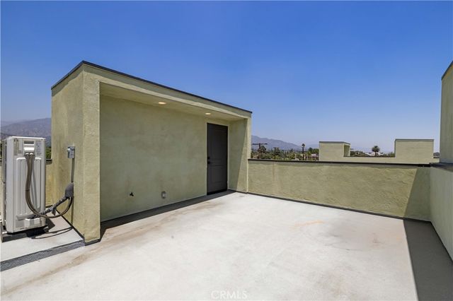 721 W Duarte Road B, Monrovia, CA 91016