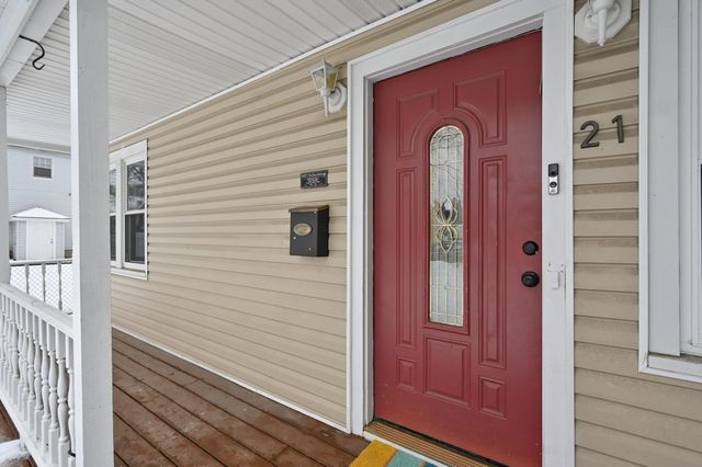 21 Williams Street, Nashua, NH 03060