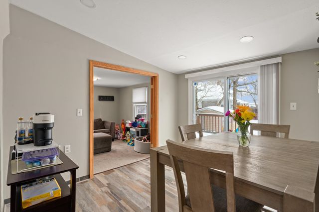 21 Williams Street, Nashua, NH 03060