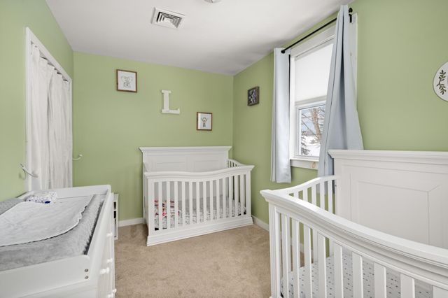 21 Williams Street, Nashua, NH 03060