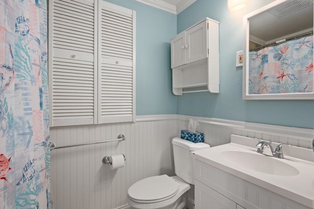 21 Williams Street, Nashua, NH 03060