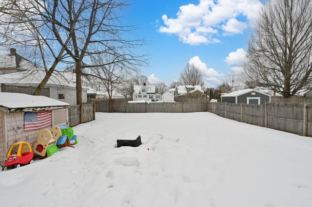 21 Williams Street, Nashua, NH 03060