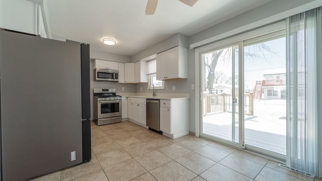 9380 Mckinley Street, Crown Point, IN 46307