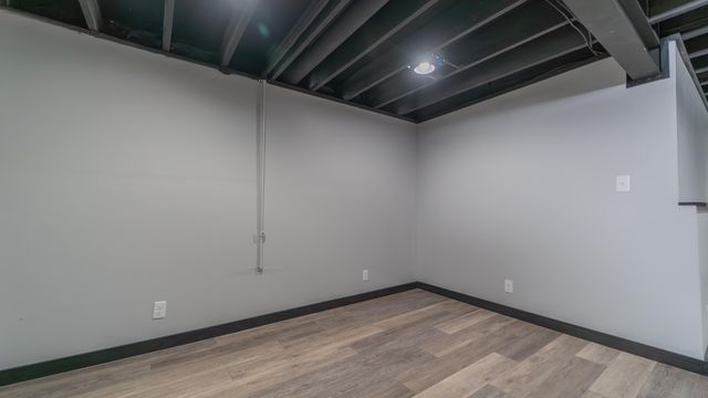 9380 Mckinley Street, Crown Point, IN 46307