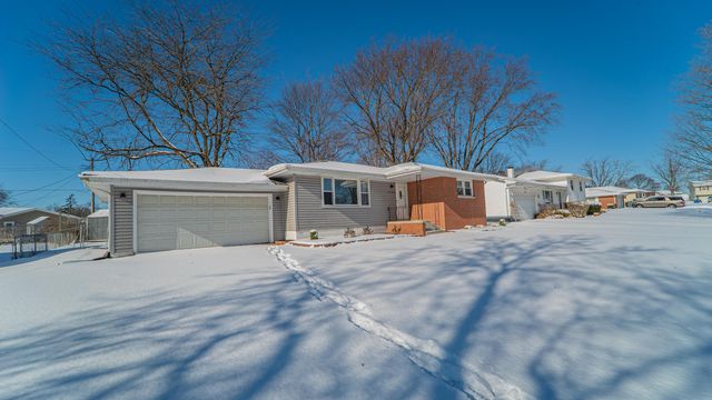 9380 Mckinley Street, Crown Point, IN 46307