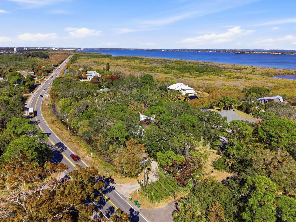 Image 36 of property listing at 2070 S COURTENAY PARKWAY, Merritt Island, FL 32952