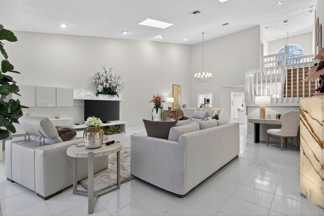 4115 Carriage Drive P4, Pompano Beach, FL 33069