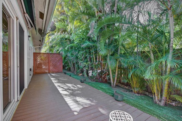 4115 Carriage Drive P4, Pompano Beach, FL 33069