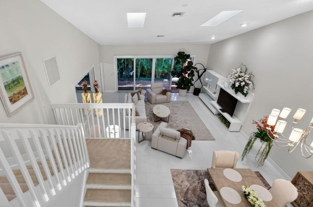 4115 Carriage Drive P4, Pompano Beach, FL 33069